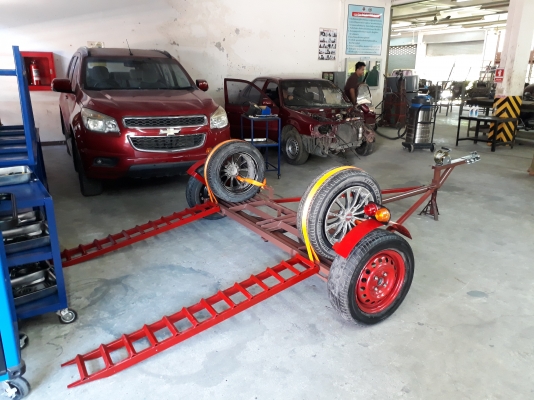 ขายสาลี่ลากรถระบบขึ้นล้อหน้า