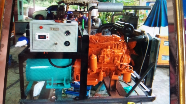 ขายเครื่องปั่นไฟ 15 kva ประกอบใหม่พร้อมใช้งาน ประหยัดน้ำมัน สนใจโทร 0985922944 รับประกอบตามสั่ง สอบถามได้
