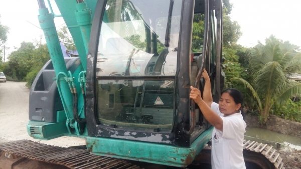 ขายด่วน โกเบโก้ 135-07 ทำงาน5000ชม. สภาพเก่านอกมาเลยยังไม่เคยใช้งานในไทย ทุกอย่างเต็ม เอกสารอินวอยส์