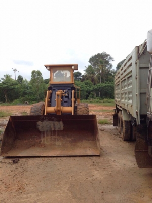 ขายรถตัก KOMATSU 520 เอวอ่อน สภาพพร้อมใช้งาน ราคา420,000 090-8588220 093-3258446 098-4610380 ดูประกาศทั้งหมด  https://www.facebook.com/narong2truck/ www.narong2truck.com www.truck.in.th/498 รับจัดไฟแนนซ์นอกสถานที่ เพจFacebook ณรงค์ ซื้อขายรถมือสอง กลุ่มFa