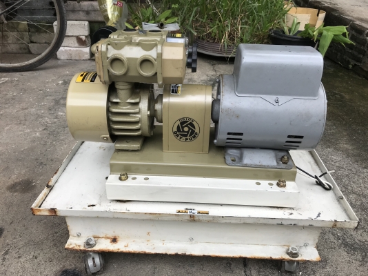 ขาย Dry pump Orion ขนาด 0.5HP. 220V ไฟบ้าน made in Japan พร้อมแท่น มีพัดลมระบายอากาศในตัว สภาพสวยมาก พร้อมใช้งาน ขาย Dry pump Orion ขนาด 0.5HP. 220V ไฟบ้าน made in Japan พร้อมแท่น มีพัดลมระบายอากาศในตัว สภาพสวยมาก พร้อมใช้งาน