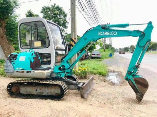 ขายรถขุด ยี่ห้อ: KOBELCO แบบ: SK025  ราคา 385,000 บาท (ต่อรองได้)  คอนโทนสั้นปั้มนิ้ว เครื่อง3สูบ แทรกเหล็กมือ1 รถเก่านอกแท้ญี่ปุ่น  มีเอกสารใบอินวอย ไม่เคยใช้งานในไทย100\% รถพร้อมใช้งาน สนใขติดต่อ : โทร 099-907-9273 กิ๊ฟ กมลชนก , 099-907-3356 ช่างบัง