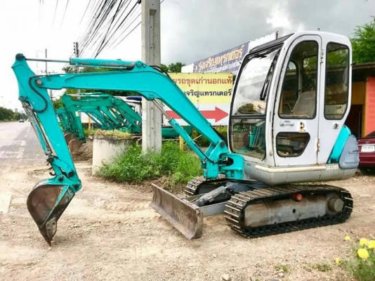 ขายรถขุด ยี่ห้อ: KOBELCO แบบ: SK025  ราคา 385,000 บาท (ต่อรองได้)  คอนโทนสั้นปั้มนิ้ว เครื่อง3สูบ แทรกเหล็กมือ1 รถเก่านอกแท้ญี่ปุ่น  มีเอกสารใบอินวอย ไม่เคยใช้งานในไทย100\% รถพร้อมใช้งาน สนใขติดต่อ : โทร 099-907-9273 กิ๊ฟ กมลชนก , 099-907-3356 ช่างบัง