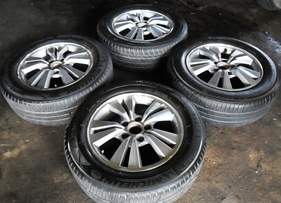 แม็ก16 เอนไกแท้ 5รู114 ยางมิชลิน 215-60-16ลงพื้นปี14 ล้อละ950 แม็ก16 เอนไกแท้ 5รู114 ยางมิชลิน 215-60-16ลงพื้นปี14 ล้อละ950