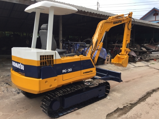 ????????มาใหม่ครับรถขุดเล็กยอดนิยม ????โคมัสสุ PC30-6 เครื่องยนต์แน่น ปั้มแรงดี เอวแน่น ช่วงล่างสวย เก็บงานสีใหม่เรียบร้อย พร้อมใช้งาน ????ราคา 275,000????บาทเท่านั้น ☎️089-8374018 อภิชล ช่างสี #byกิตติ
