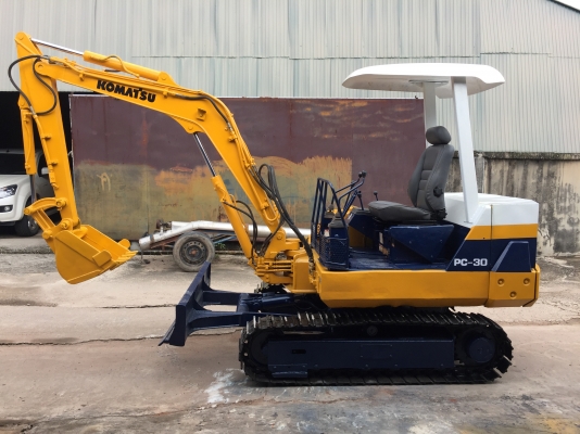????????มาใหม่ครับรถขุดเล็กยอดนิยม ????โคมัสสุ PC30-6 เครื่องยนต์แน่น ปั้มแรงดี เอวแน่น ช่วงล่างสวย เก็บงานสีใหม่เรียบร้อย พร้อมใช้งาน ????ราคา 275,000????บาทเท่านั้น ☎️089-8374018 อภิชล ช่างสี #byกิตติ