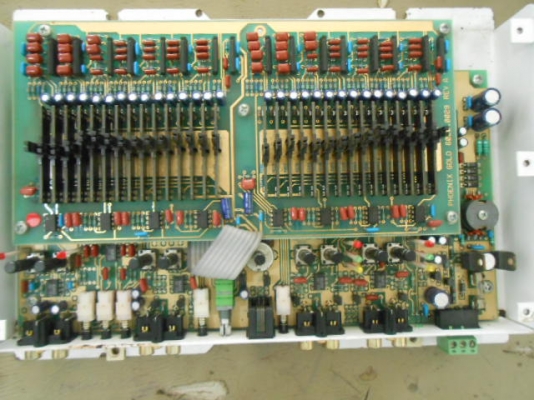 Phoenix Gold EQ 215ix ตัวเดียวจบ มีรอยถลอกตามรูป ทุกอย่างปกติ ไม่เคยซ่อม Phoenix Gold EQ 215ix ตัวเดียวจบ มีรอยถลอกตามรูป ทุกอย่างปกติ ไม่เคยซ่อม