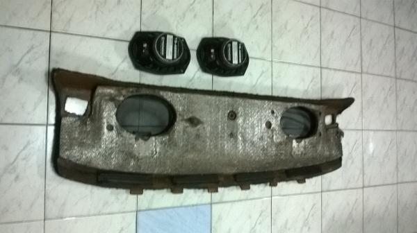 ขายแผงหลังbmw e30 ติดลำโพงPioneer สภาพสวย ราคา2300 โทร0924462525โส ขายแผงหลังbmw e30 ติดลำโพงPioneer สภาพสวย ราคา2300 โทร0924462525โส