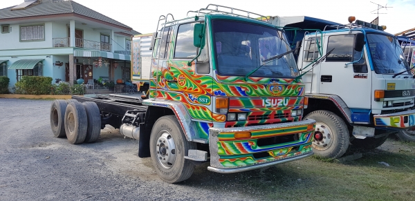 ขาย175หัวคัสซี2เพลาเล่มพร้อมโอน