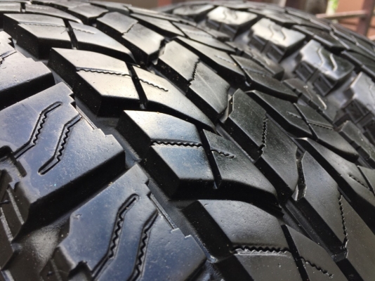 ยาง All Yokohama 30 9.5 R15 ปี15 ดอกเต็ม สวยคม ไม่มีปะ ใช้ยาว ราคาไม่แพง ยาง All Yokohama 30 9.5 R15 ปี15 ดอกเต็ม สวยคม ไม่มีปะ ใช้ยาว ราคาไม่แพง