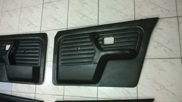 ขายแผงประตู BMW e30 4ประตู หนังดำ พร้อมมือจับ สภาพสวย ราคา4000บาท โทร0924462525โส ขายแผงประตู BMW e30 4ประตู หนังดำ พร้อมมือจับ สภาพสวย ราคา4000บาท โทร0924462525โส