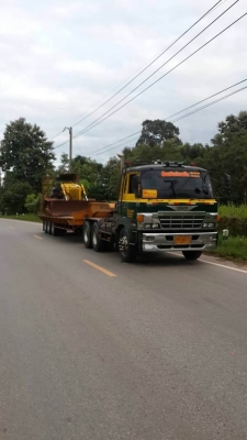 ขาย 335,000 บาท CATTERPILAR D4E เครื่องดี เกียร์ดี โล่หนา ใบแทรกสวย  หักบางแผ่น เอกสารชื้อขาย   รถอยู่  จ.ปทุมธานี โทร&amp;ไอดีไลน์ 0610710295