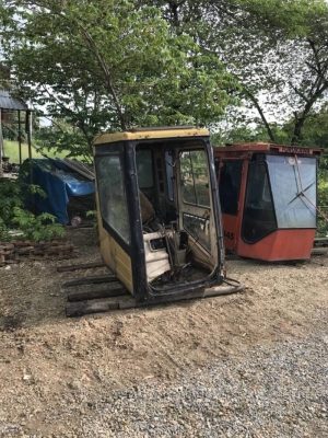 ขาย 45,000 บาท หัวเก๋งแบคโฮ CATTERPILAR 320V1-V2-B. สวยครบพร้อมใช้กระจกหน้ามี   สินค้าอยู่ จ.นครปฐม โทร0610710295