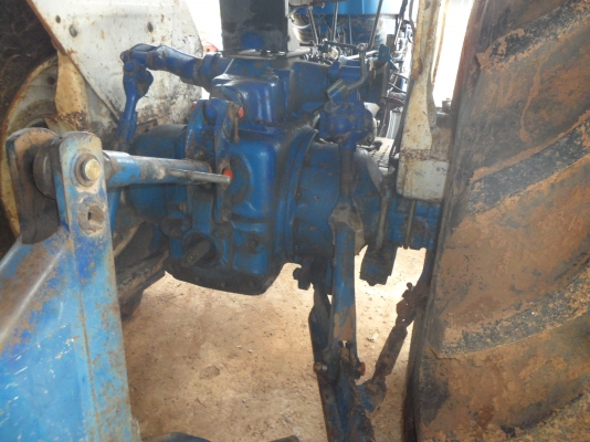 รถไถ  พร้อมใช้งาน6600 แท้ สนใจโทรติดต่อ  089 9383433