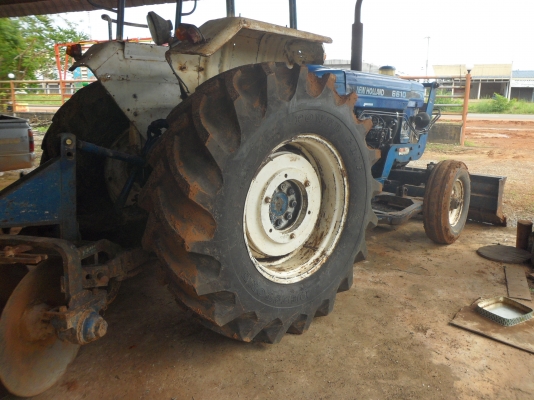 รถไถ  พร้อมใช้งาน6600 แท้ สนใจโทรติดต่อ  089 9383433