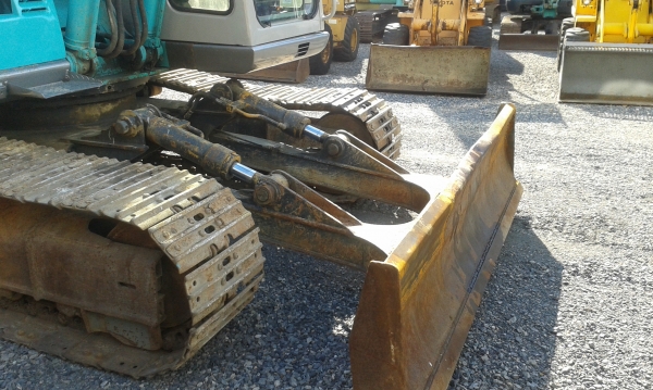 ต้องการขายรถขุดยี่ห้อKOBELCO-SK120-3 รถนอกนำเข้า ต้องการขายรถขุดยี่ห้อKOBELCO-SK120-3 รถนอกนำเข้า