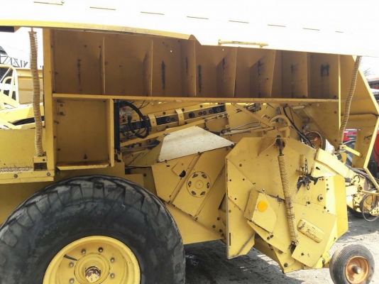 เครื่องอัดใบอ้อย NEW HOLLAND D1000 เครื่องอัดใบอ้อย NEW HOLLAND D1000