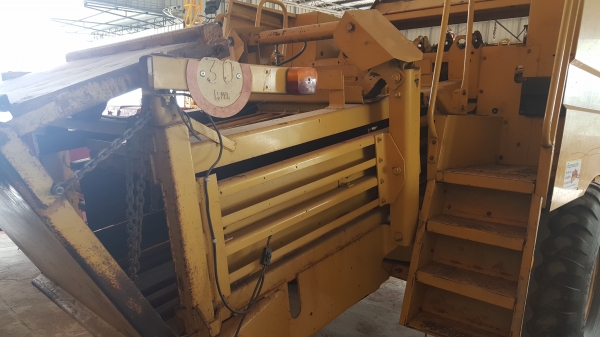 เครื่องอัดใบอ้อย NEW HOLLAND D1000 เครื่องอัดใบอ้อย NEW HOLLAND D1000