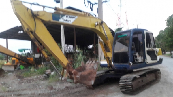 Sk 120-3 เอกสารเล่มทะเบียน สภาพสวยพร้อมใช้ ราคา 700,000 ต่อรอง รถ กทม.