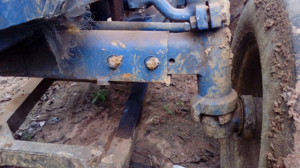 ขายเครื่องจักรกลการเกษตรรถไถ