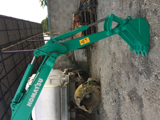 ท่านที่มองหารถขุดที่ใช้งานจริงๆ_ไม่ได้เอาไปซ่อมโทรมาครับยังมีสภาพเทพๆ_ให้เลือกครับT.0894071471