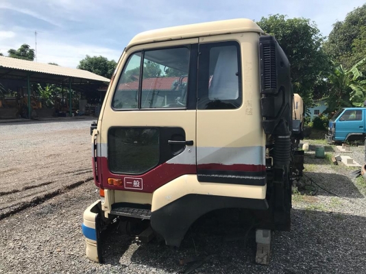 ขายหัวเก๋ง NISSAN UD BIG THUMB (รุ่นหน้าV) นำเข้าจากญึ่ปุ่น100\% ราคาถูกๆ สภาพสวยๆมาก สนใจติดต่อ 094-995-6265