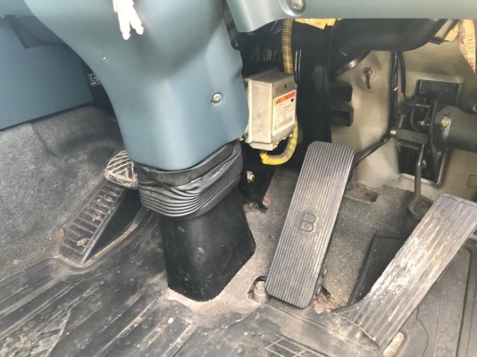 ขายหัวเก๋ง NISSAN UD BIG THUMB (รุ่นหน้าV) นำเข้าจากญึ่ปุ่น100\% ราคาถูกๆ สภาพสวยๆมาก สนใจติดต่อ 094-995-6265