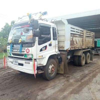 สิบล้อ อิซูชุ Dega 270ยูโร.2 เครือง.ดำ.ปี47 ดั้มสามมิต มีระบบลากลูก ^.ขาย1,380,000บ.^ รถห้าง สภาพดีสวย.รถ.วิ่งงานทุกวัน เล่ม.ทะเบียน พร้อมโอน