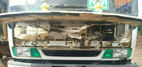 สิบล้อ อิซูชุ Dega 270ยูโร.2 เครือง.ดำ.ปี47 ดั้มสามมิต มีระบบลากลูก ^.ขาย1,380,000บ.^ รถห้าง สภาพดีสวย.รถ.วิ่งงานทุกวัน เล่ม.ทะเบียน พร้อมโอน