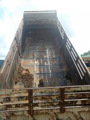 สิบล้อ อิซูชุ Dega 270ยูโร.2 เครือง.ดำ.ปี47 ดั้มสามมิต มีระบบลากลูก ^.ขาย1,380,000บ.^ รถห้าง สภาพดีสวย.รถ.วิ่งงานทุกวัน เล่ม.ทะเบียน พร้อมโอน