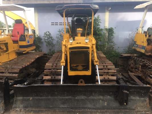 แทรคเตอร์มือสอง/ Komatsu D2-3 ใบตีนเป็ดปรับได้