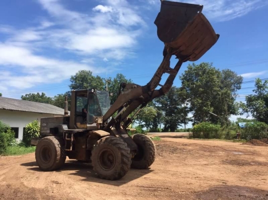 ขาย 485,000 บาท KOMATSU WA300-1 เครื่องดี เกียร์ดี ระบบไฮโดรลิกพร้อม เอกสารชื้อขาย   รถอยู่ จ.ร้อยเอ็ด โทร&amp;ไอดีไลน์ 0610710295