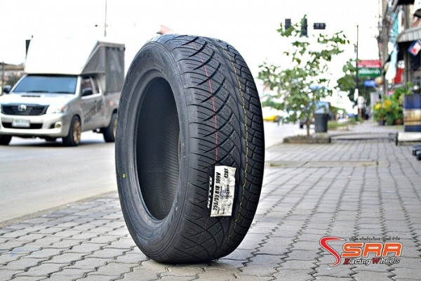 NITTO NT420S 255/55R18 เส้นละ 5,500 บาทปี16