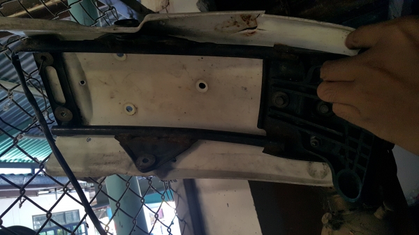 ชุดท้ายไม่ทราบรุ่นครับ