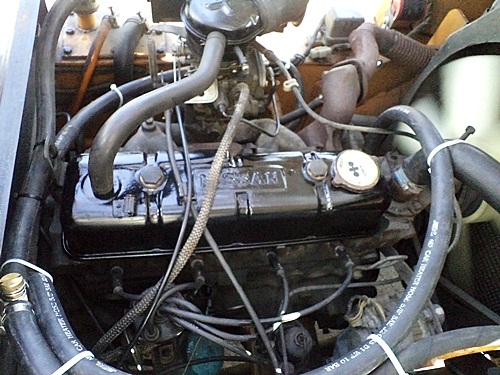 (ขายโละสต๊อกราคาพิเศษ) รถยกโคมัสสึ 2 ตัน รุ่น8 เครื่องเบนซิน (ใช้แก๊สอย่างเดียว) กระบอกคู่ เสาสูง 3 เมตร  พวงมาลัยเพาเว่อร์  สีเดิมจากนอก นำเข้าจากญี่ปุ่น ใช้งานได้ทันที ราคา120000