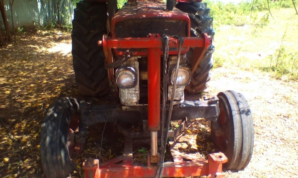 ขาย88000 บาทรถไถแมสซี่175 มีใบดันหน้าและผานหลังครับ