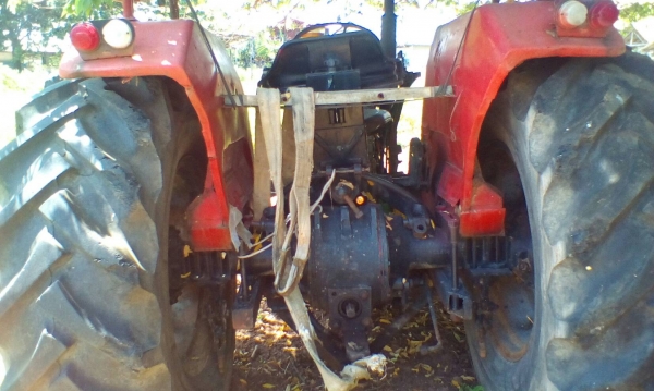 ขาย88000 บาทรถไถแมสซี่175 มีใบดันหน้าและผานหลังครับ