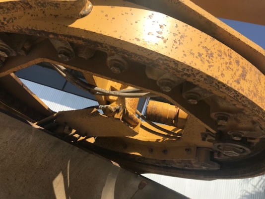 รถเกรด Cat140-APM ปี 2004 สวยกิ๊บ สภาพเอี่ยม นำเข้าจาอเมริกา พร้อมสแกนริฟายใหม่