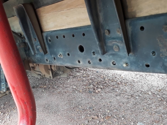 ขายรถ MITSUBISHI 4 ล้อตู้ 6บาน ปี 56 เครื่องดี ยางดี ครัทซีสวย ไม่ระบุราคา ศุภากร 081-1903107,089-53