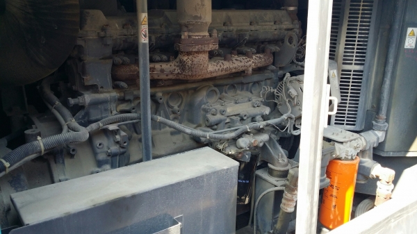 ขายถูกเคลียสต็อก เครื่องปั้มลม Airman PDS655S ปริมาณลม 655cfm แรงลม 7บาร์ สภาพดี ภายนอกสวย เครื่องปั๊มสกูลดี ไม่รั่วซึม ปี 2001 6,811 ชม.  โทร 061-4194021 พรภวิษย์