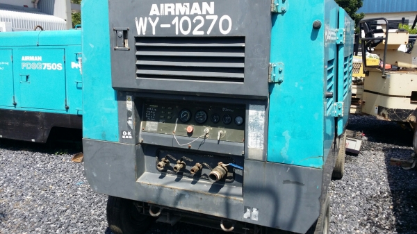 ขายถูกเคลียสต็อก เครื่องปั้มลม Airman PDS655S ปริมาณลม 655cfm แรงลม 7บาร์ สภาพดี ภายนอกสวย เครื่องปั๊มสกูลดี ไม่รั่วซึม ปี 2001 6,811 ชม.  โทร 061-4194021 พรภวิษย์