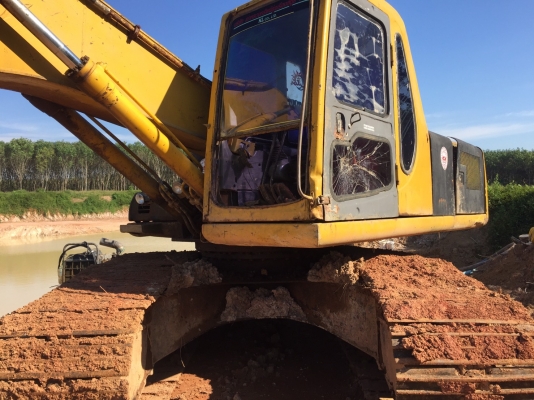 รถขุดpc200-6 s/n J20567 รถดีสีไม่สวย เล่มทะเบียน