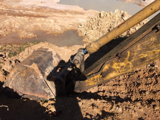 รถขุดpc200-6 s/n J20567 รถดีสีไม่สวย เล่มทะเบียน