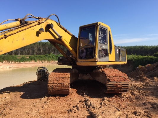 รถขุดpc200-6 s/n J20567 รถดีสีไม่สวย เล่มทะเบียน