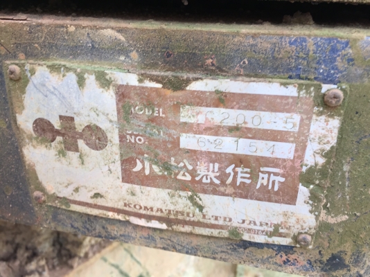 รถขุด pc200-5 คอนโทนสั้น มี3คันจะขายออก1คัน เลือกได้ รถดีๆสวยดี รถขุด pc200-5 คอนโทนสั้น มี3คันจะขายออก1คัน เลือกได้ รถดีๆสวยดี