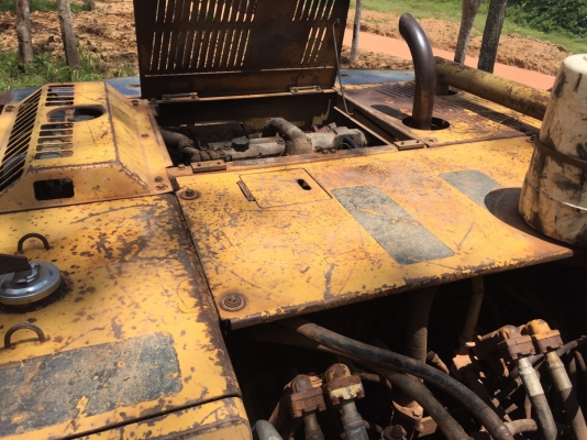 รถขุด pc200-5 คอนโทนสั้น มี3คันจะขายออก1คัน เลือกได้ รถดีๆสวยดี รถขุด pc200-5 คอนโทนสั้น มี3คันจะขายออก1คัน เลือกได้ รถดีๆสวยดี