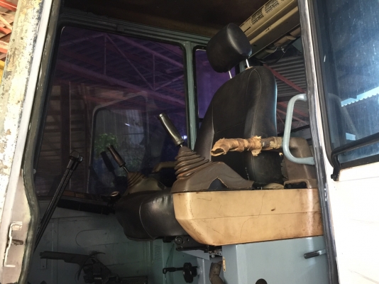 รถขุด pc200-5 คอนโทนสั้น มี3คันจะขายออก1คัน เลือกได้ รถดีๆสวยดี รถขุด pc200-5 คอนโทนสั้น มี3คันจะขายออก1คัน เลือกได้ รถดีๆสวยดี