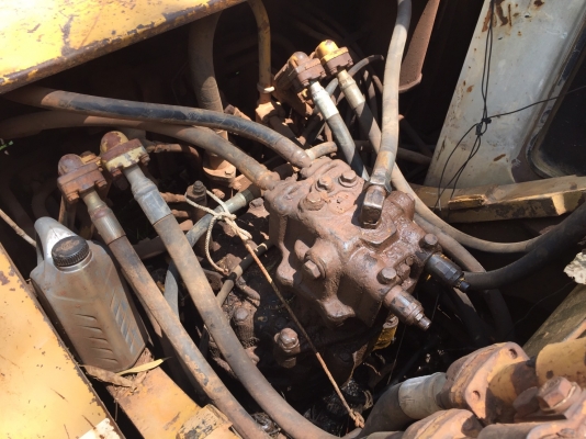 รถขุด pc200-5 คอนโทนสั้น มี3คันจะขายออก1คัน เลือกได้ รถดีๆสวยดี รถขุด pc200-5 คอนโทนสั้น มี3คันจะขายออก1คัน เลือกได้ รถดีๆสวยดี