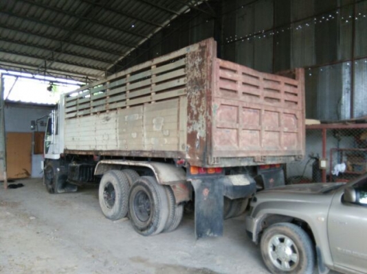 ขายหลง 527 ดั้มท์ สองเพลา  รถสวยๆ เจ้าของขายเอง  ราคา 620,000 บาท