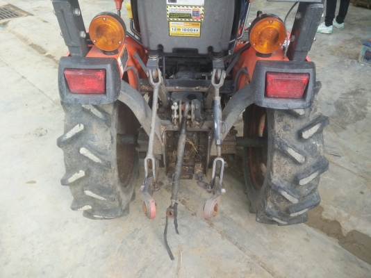 แทรกเตอร์เข้าใหม่ B2140 มีใบมีดดันหน้า สภาพดีใช้งานได้เลย สนใจติดต่อด่วนๆเลยครับ แทรกเตอร์เข้าใหม่ B2140 มีใบมีดดันหน้า สภาพดีใช้งานได้เลย สนใจติดต่อด่วนๆเลยครับ